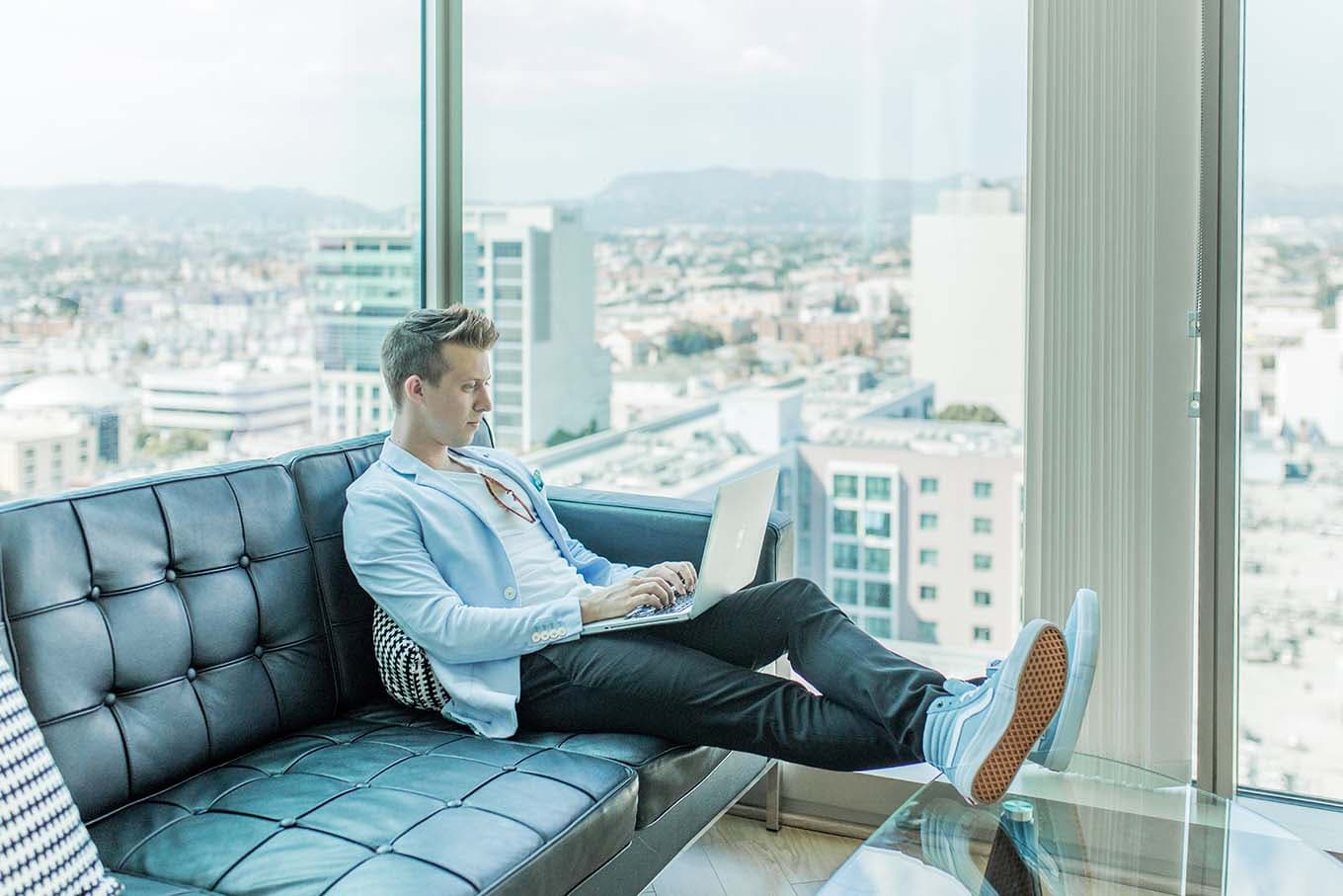 27 High Income Skills: Earn 6 Figures In 6 Months